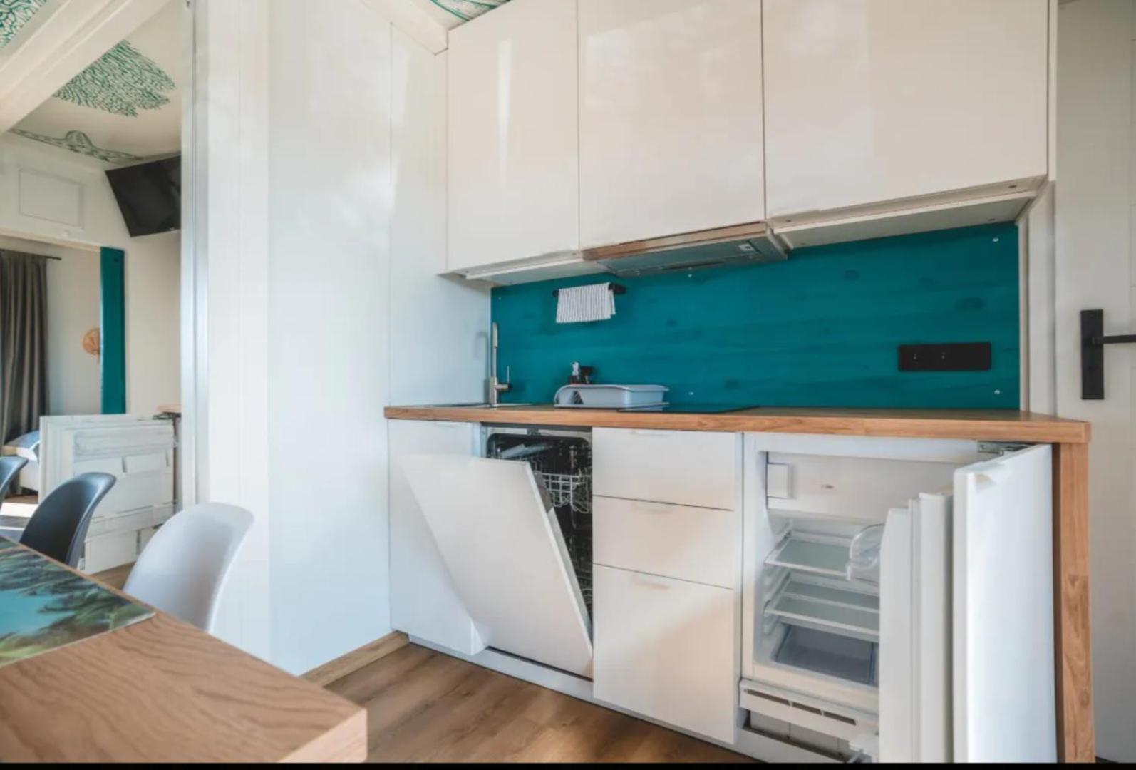 Rresort Holiday Homes 레왈 외부 사진