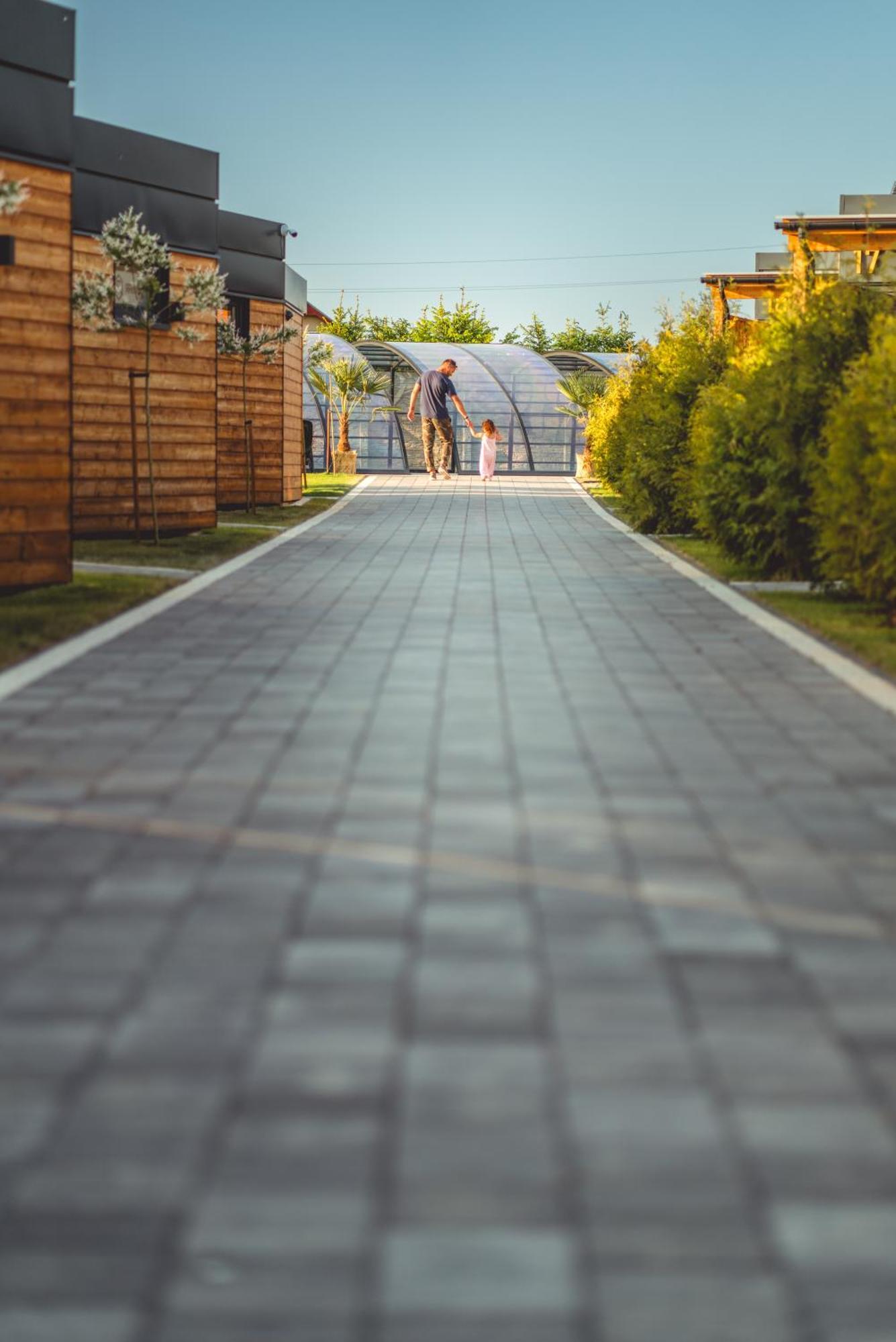 Rresort Holiday Homes 레왈 외부 사진